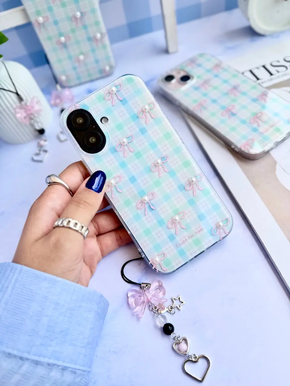 6da91f قاب Pink Seoul با آویز (کدC2031) - تصویر 1